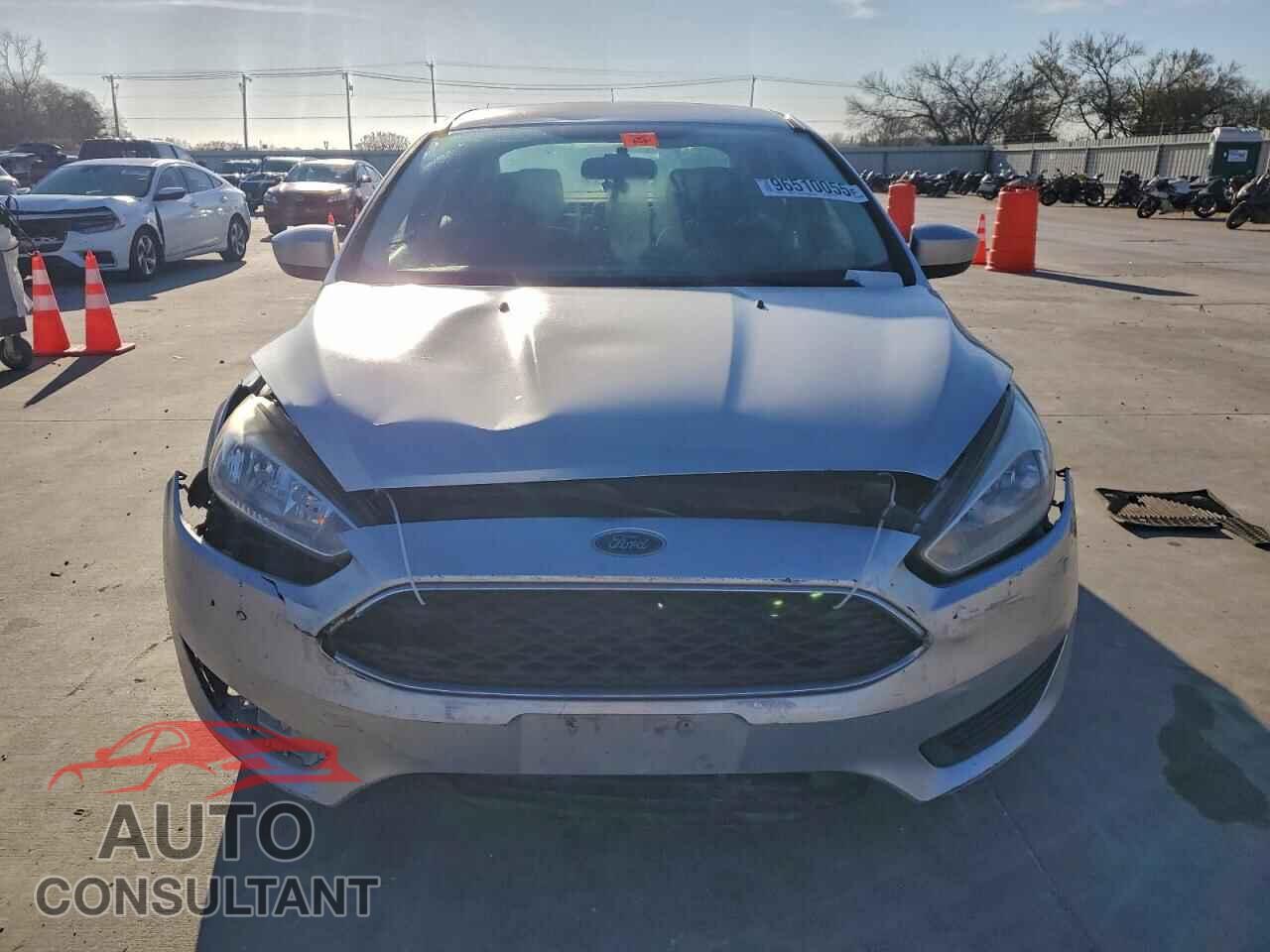 FORD FOCUS 2018 - 1FADP3F26JL213029
