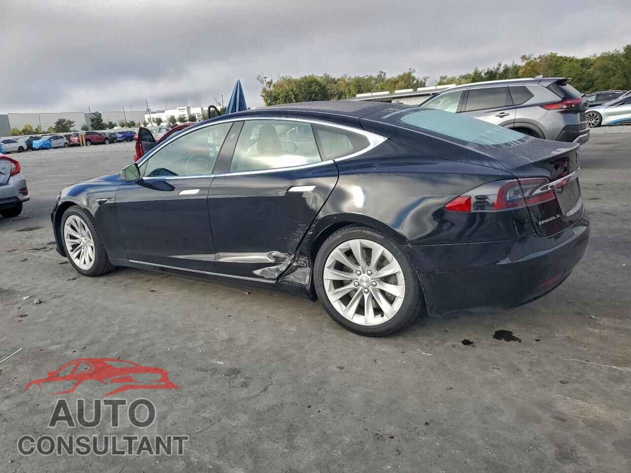 TESLA MODEL S 2017 - 5YJSA1E25HF190722