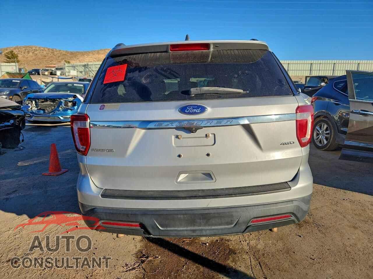 FORD EXPLORER 2018 - 1FM5K8B87JGB31092