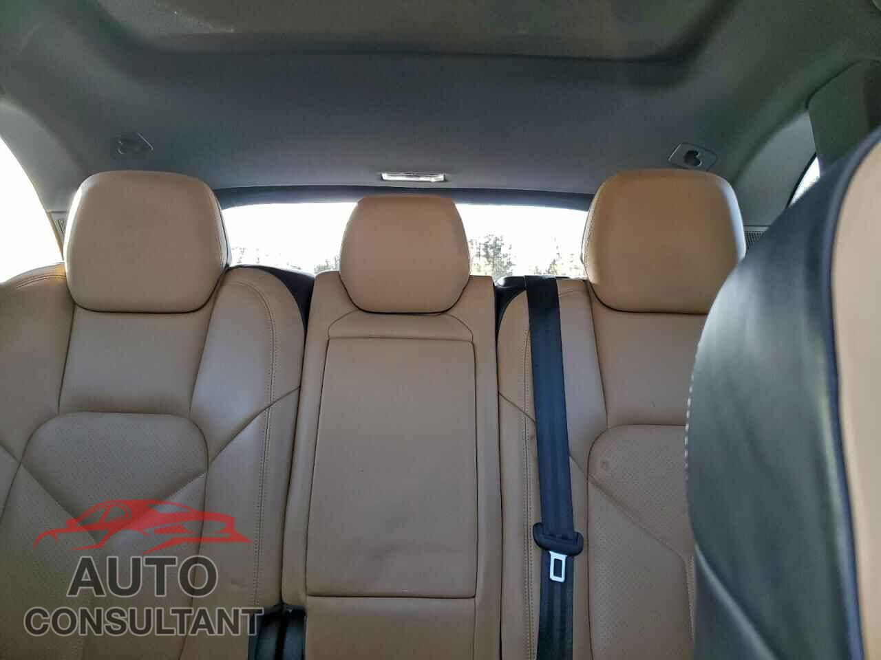 PORSCHE CAYENNE 2017 - WP1AE2A26HLA74730