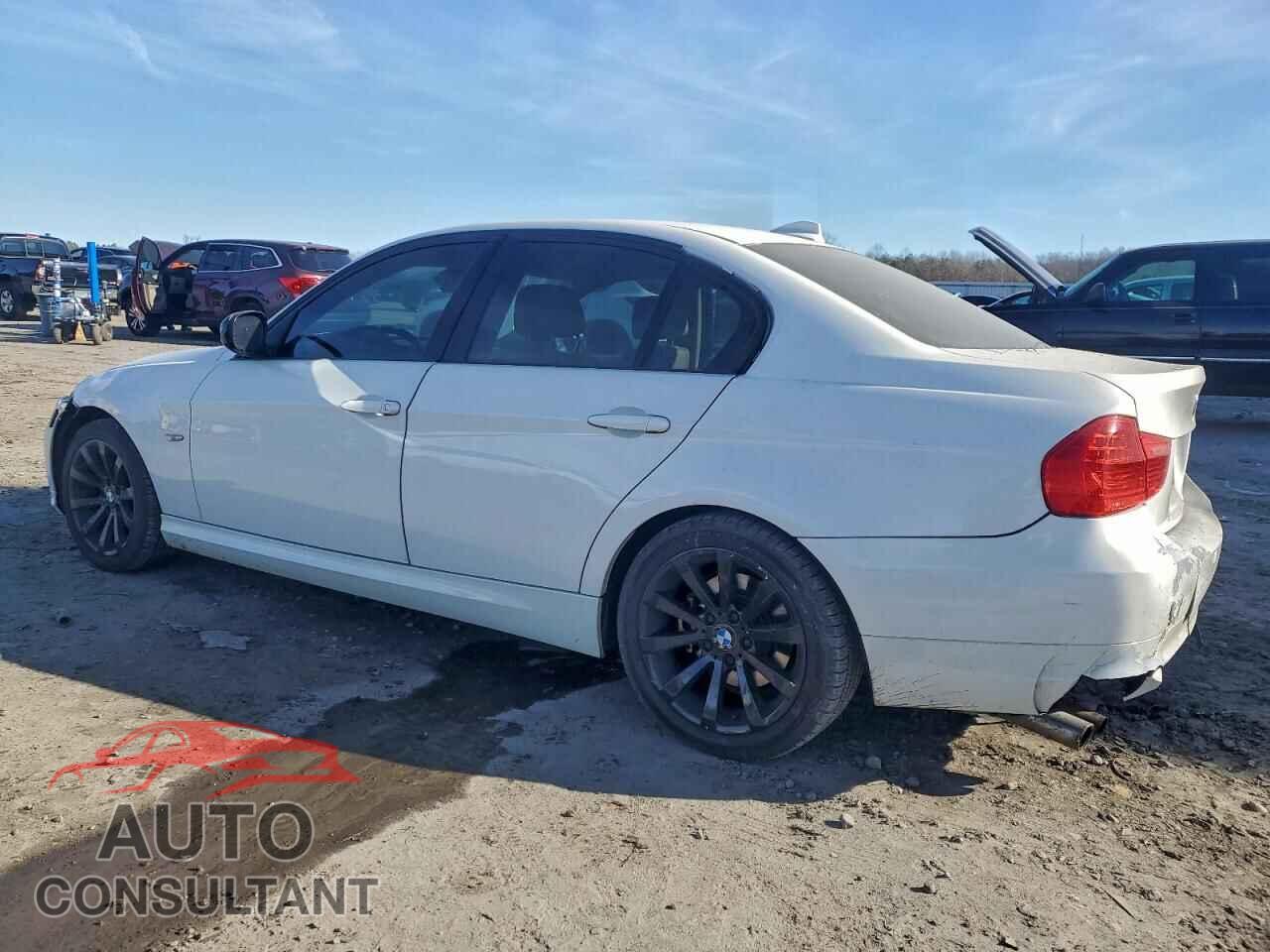 BMW 3 SERIES 2011 - WBAPH7C56BE674101