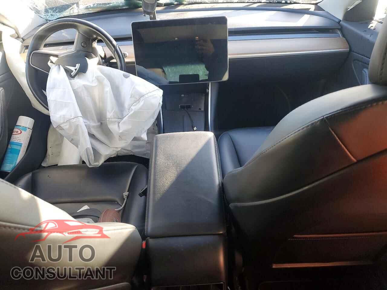 TESLA MODEL 3 2018 - 5YJ3E1EA5JF157404