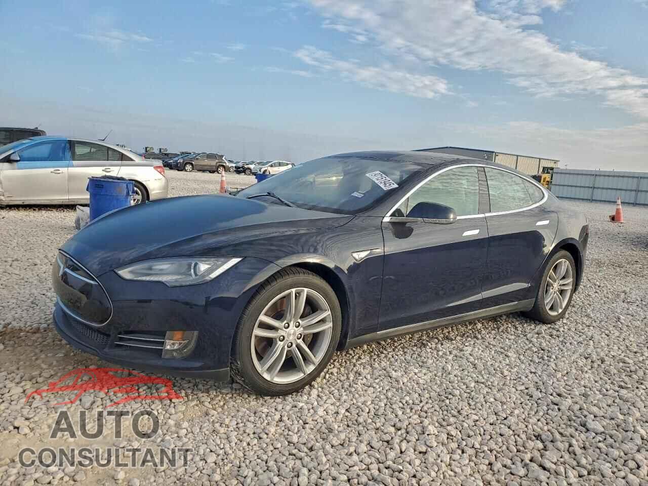 TESLA MODEL S 2014 - 5YJSA1S14EFP41827