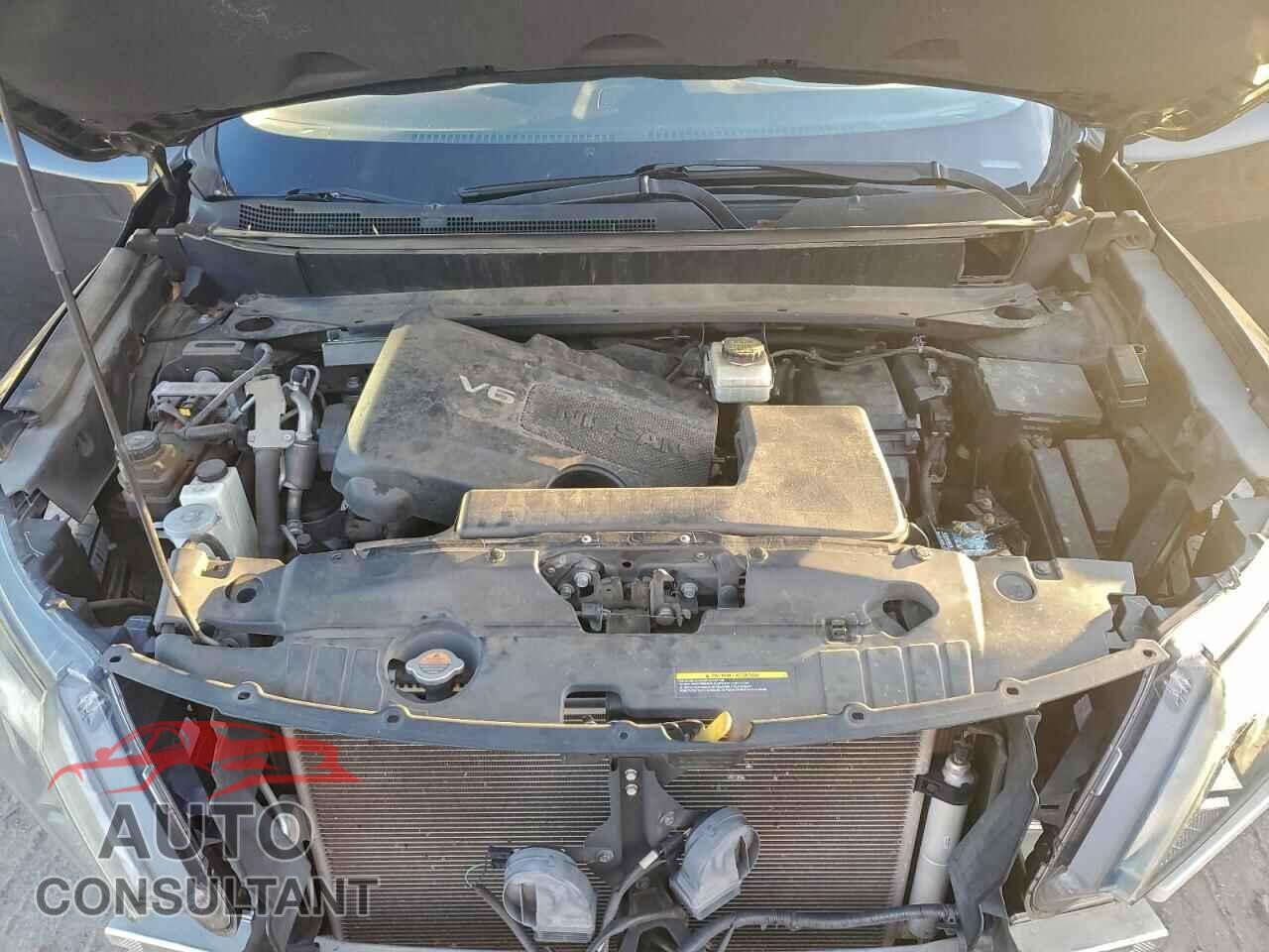 NISSAN PATHFINDER 2017 - 5N1DR2MN4HC659844
