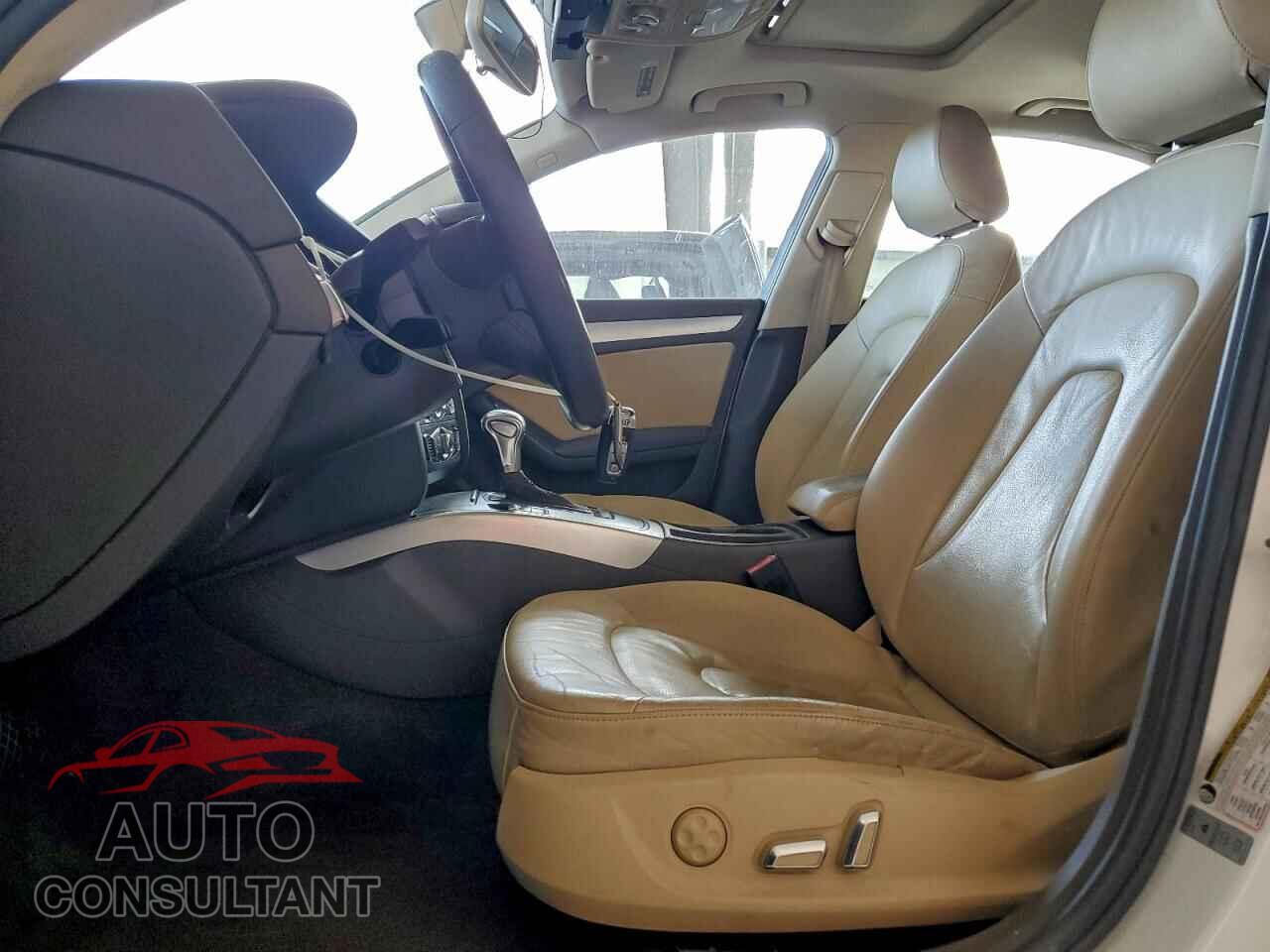 AUDI A4 2013 - WAUAFAFL5DA057737