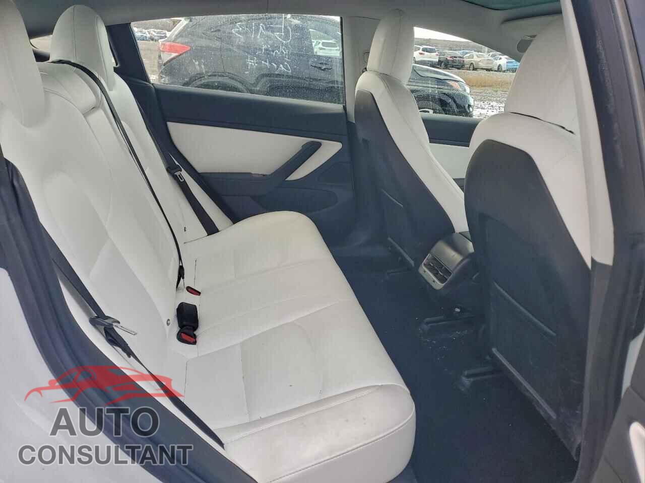 TESLA MODEL 3 2018 - 5YJ3E1EB2JF081584