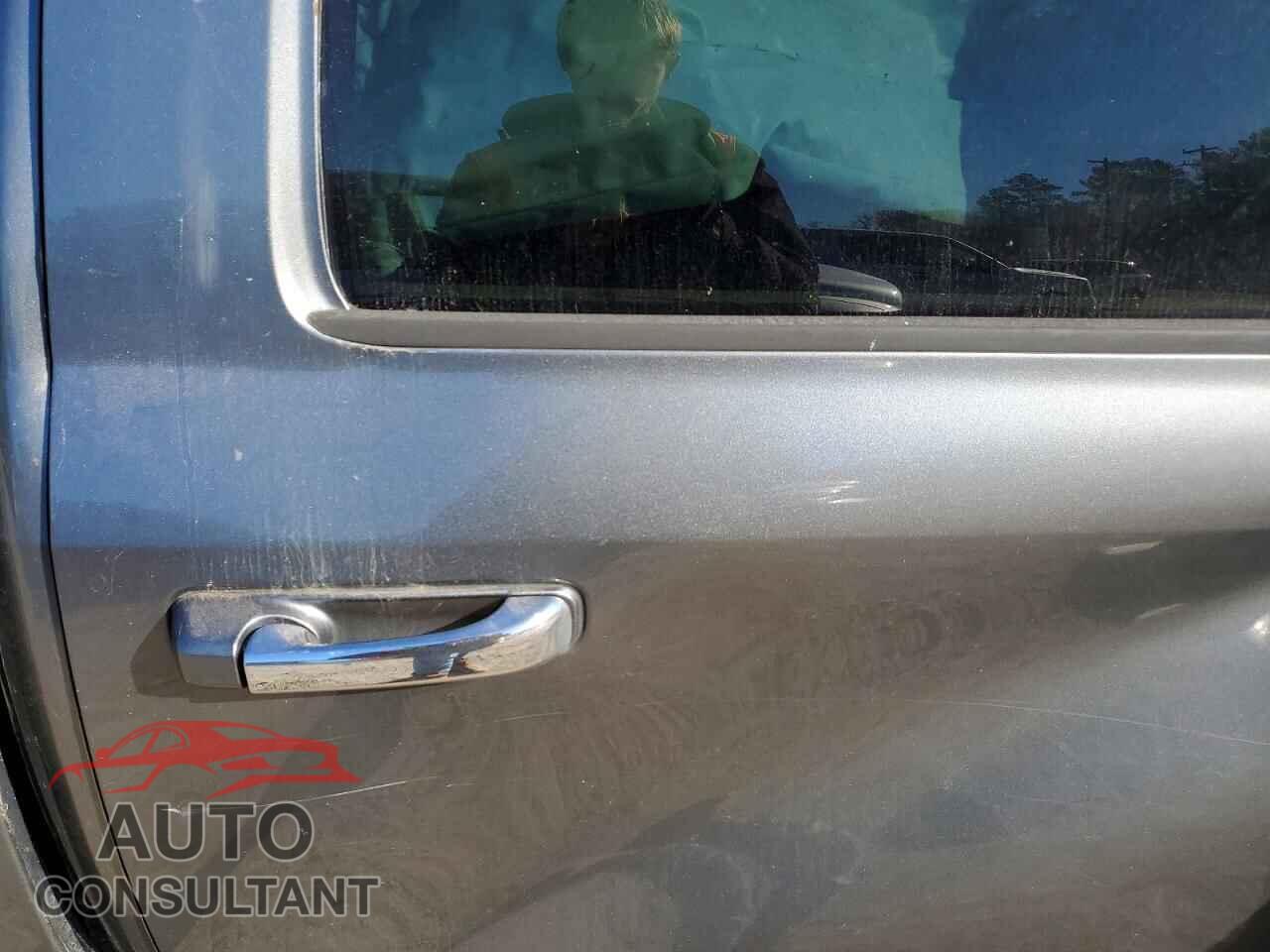 DODGE RAM 1500 2012 - 1C6RD6LT4CS253584