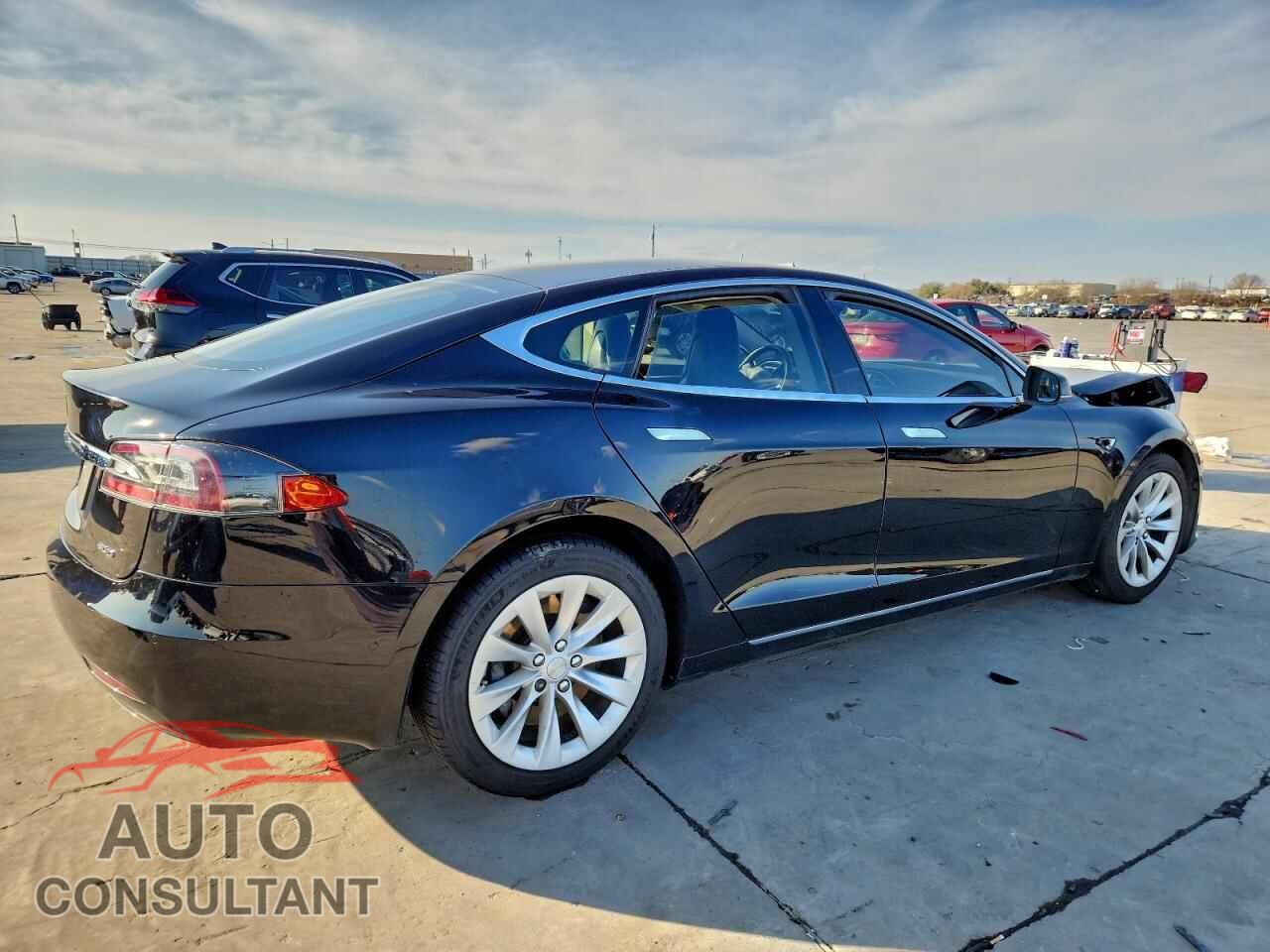 TESLA MODEL S 2016 - 5YJSA1E15GF159931