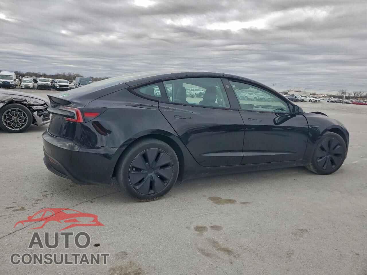 TESLA MODEL 3 2024 - 5YJ3E1EA2RF815451
