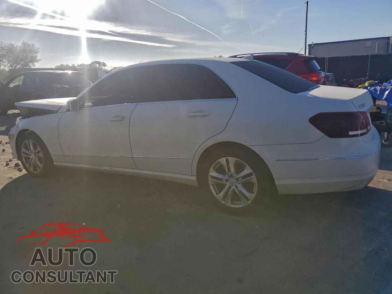 MERCEDES-BENZ E-CLASS 2011 - WDDHF5GB1BA274767