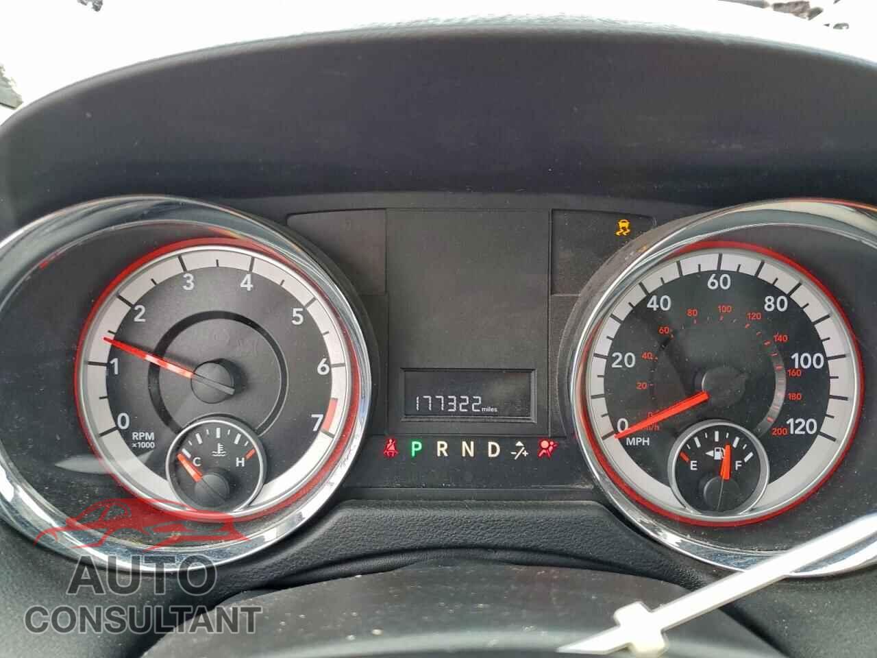 DODGE CARAVAN 2011 - 2D4RN3DG3BR738419