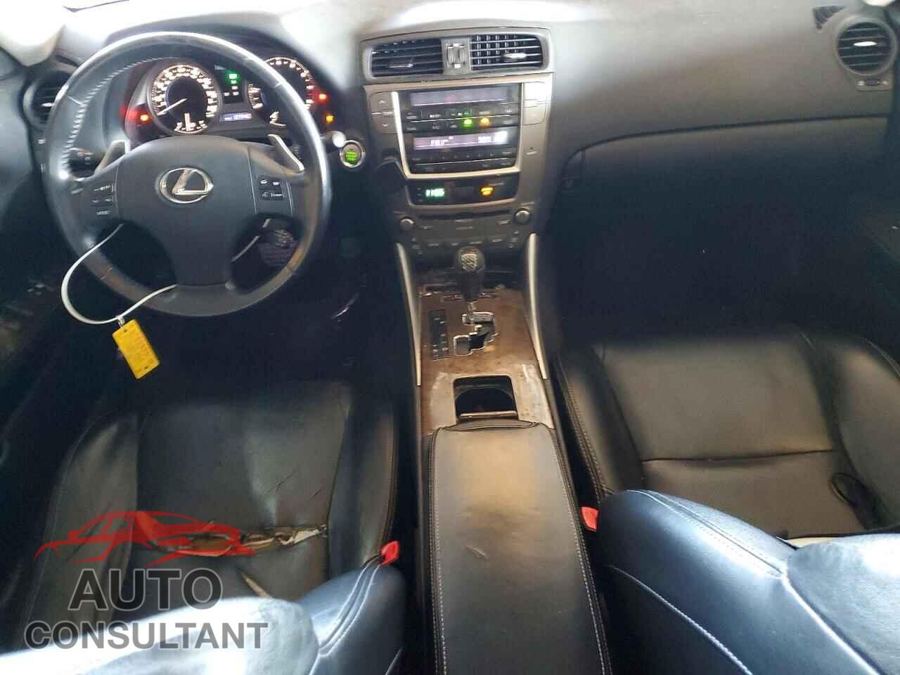 LEXUS IS 2010 - JTHBF5C21A5124024