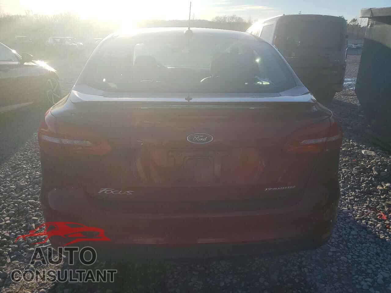FORD FOCUS 2017 - 1FADP3J20HL268271