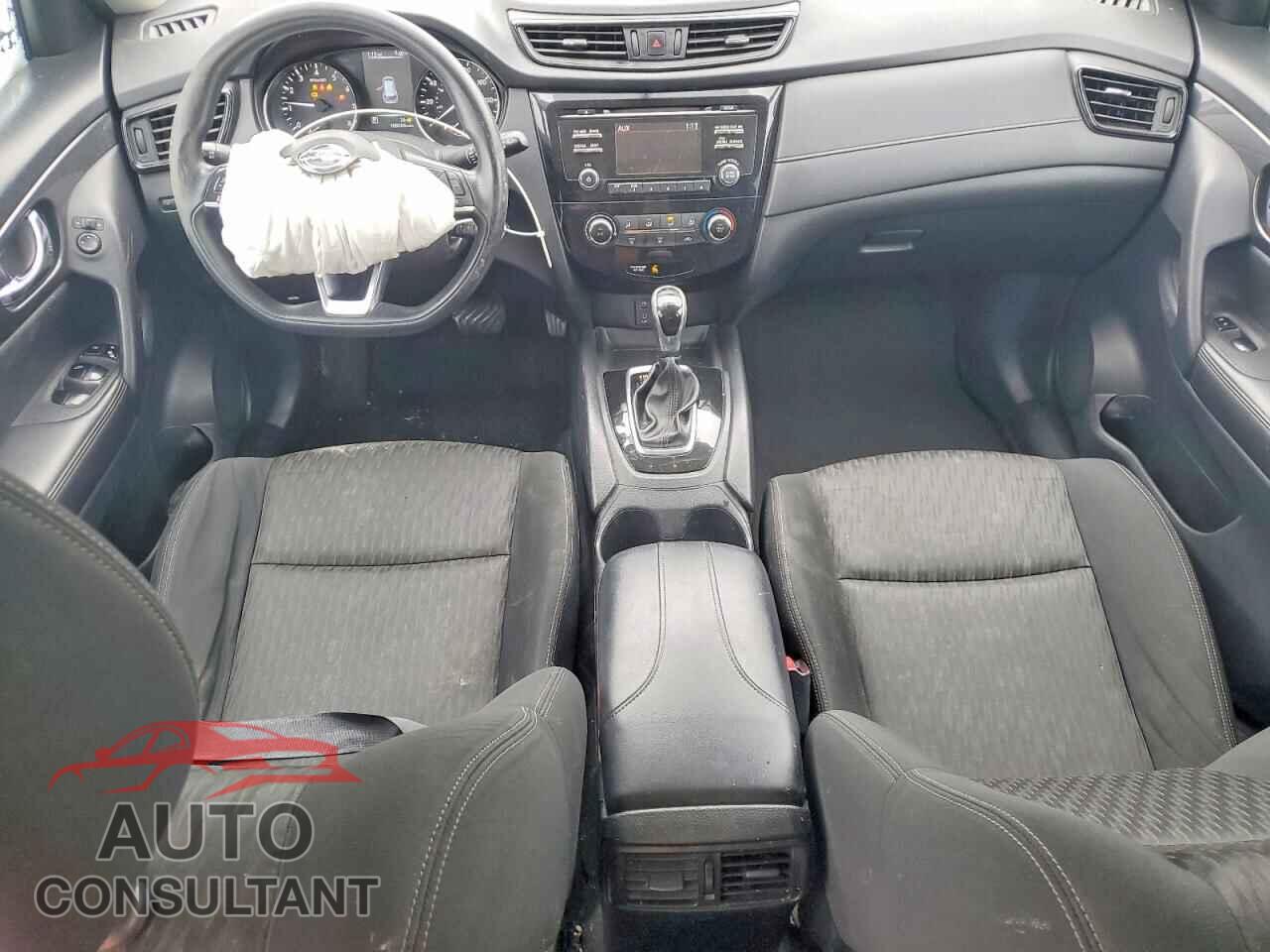 NISSAN ROGUE 2017 - KNMAT2MV6HP522096