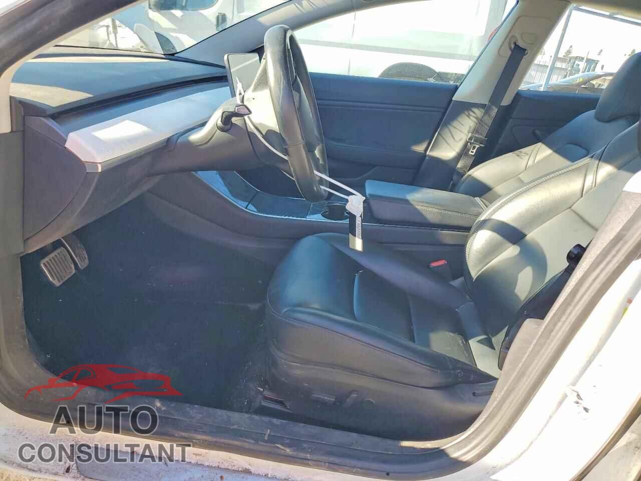 TESLA MODEL 3 2018 - 5YJ3E1EA5JF161744