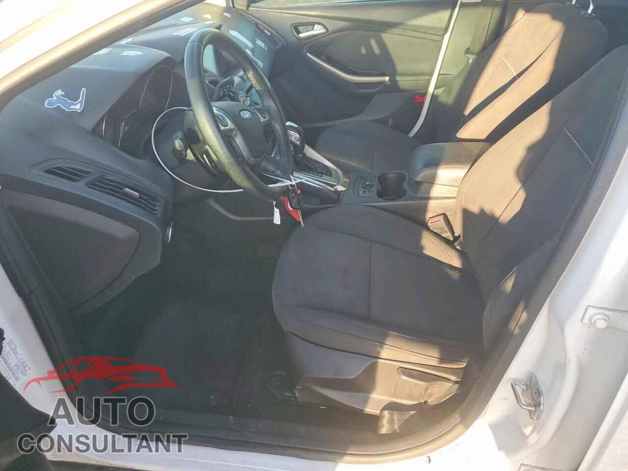 FORD FOCUS 2012 - 1FAHP3M28CL303547