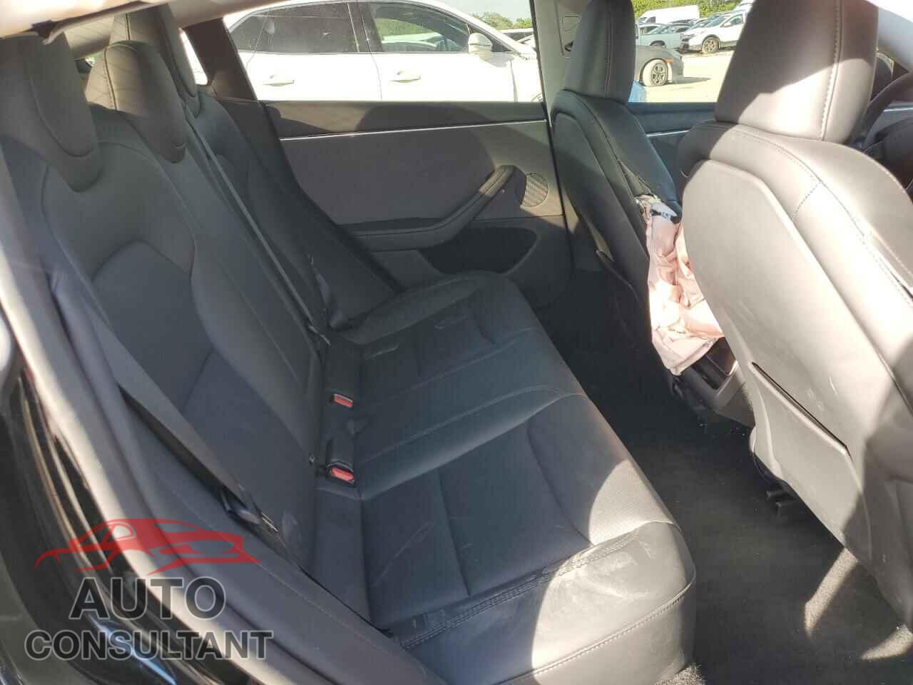 TESLA MODEL 3 2025 - 5YJ3E1EA9SF969256