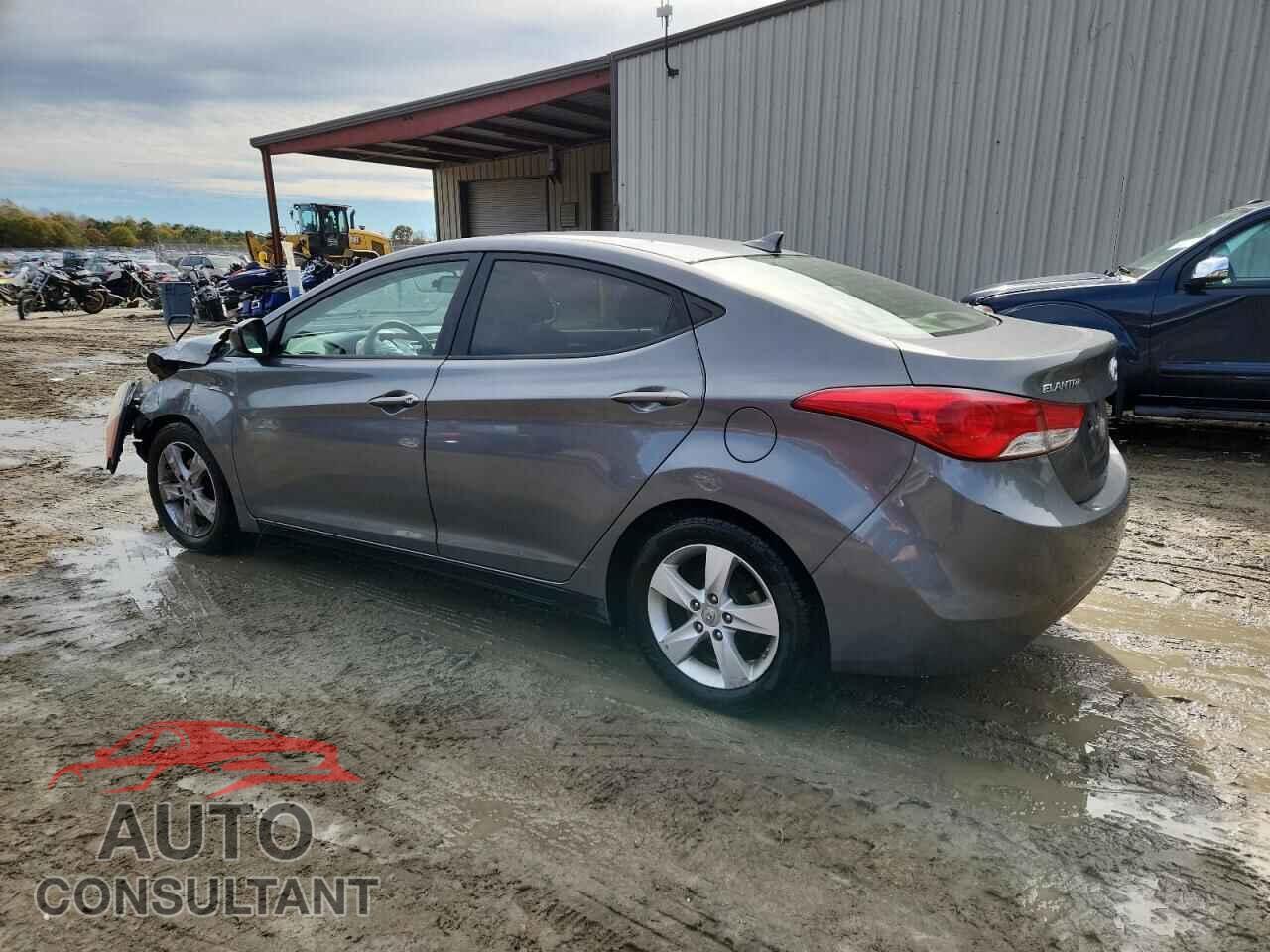 HYUNDAI ELANTRA 2013 - 5NPDH4AE9DH320633