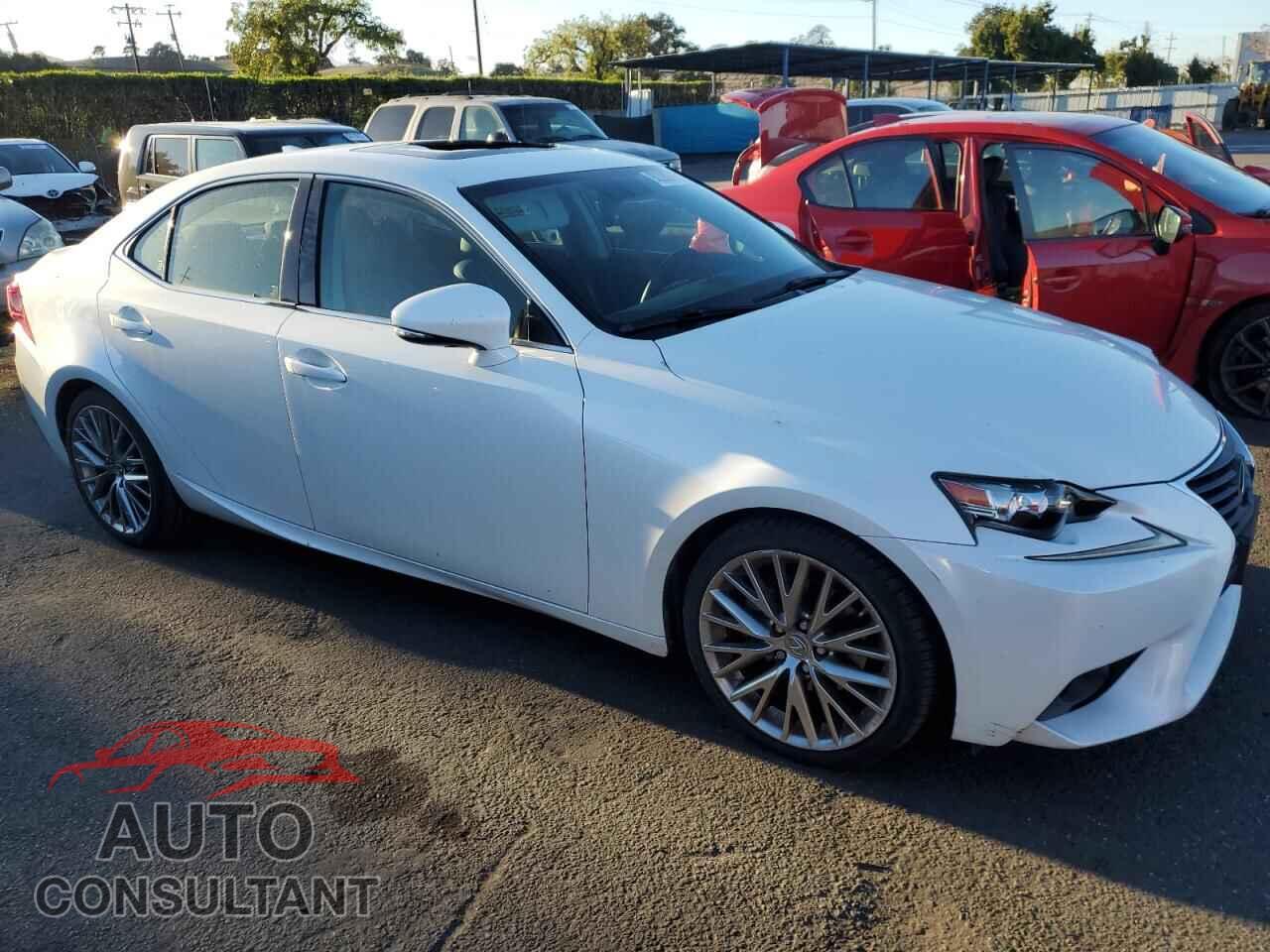 LEXUS IS 2015 - JTHBF1D20F5062002