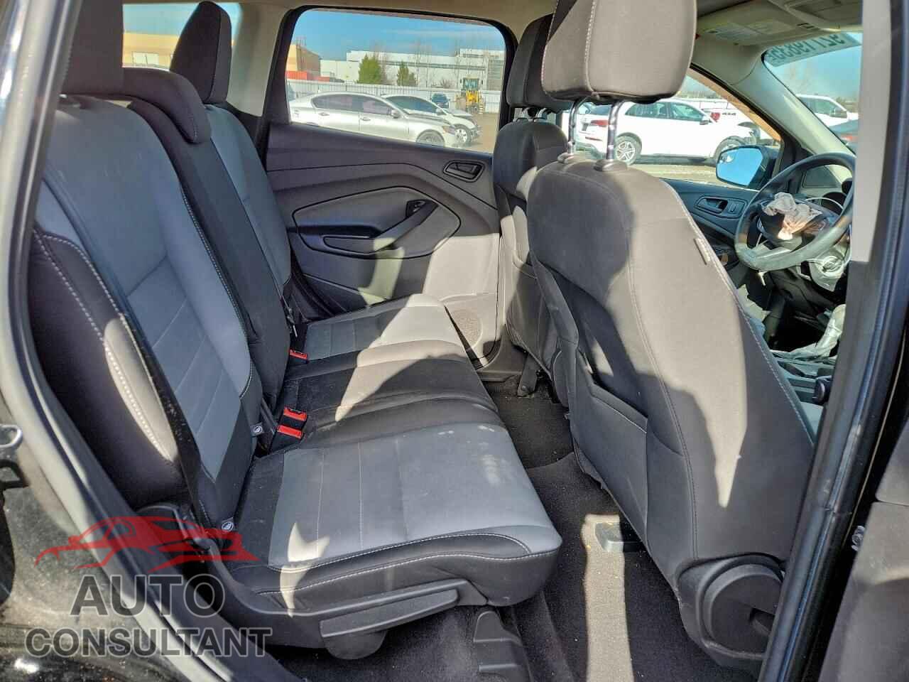 FORD ESCAPE 2017 - 1FMCU9FD5HUC15485