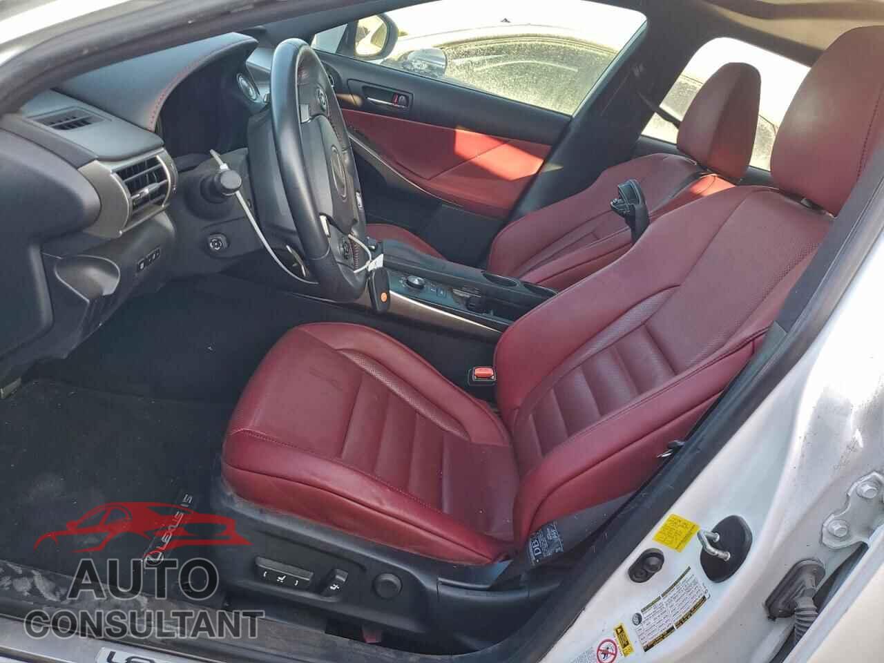 LEXUS IS 2015 - JTHBE1D26F5014605