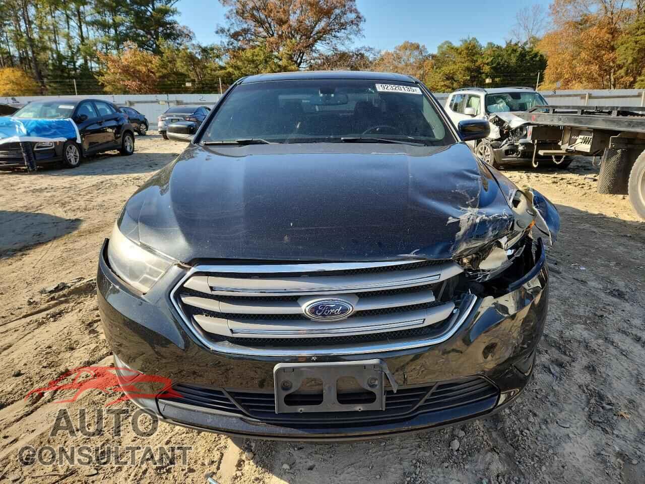 FORD TAURUS 2015 - 1FAHP2E82FG181276