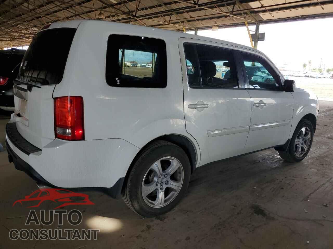 HONDA PILOT 2015 - 5FNYF3H50FB003543