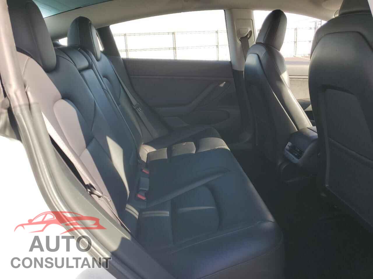 TESLA MODEL 3 2019 - 5YJ3E1EB9KF452564
