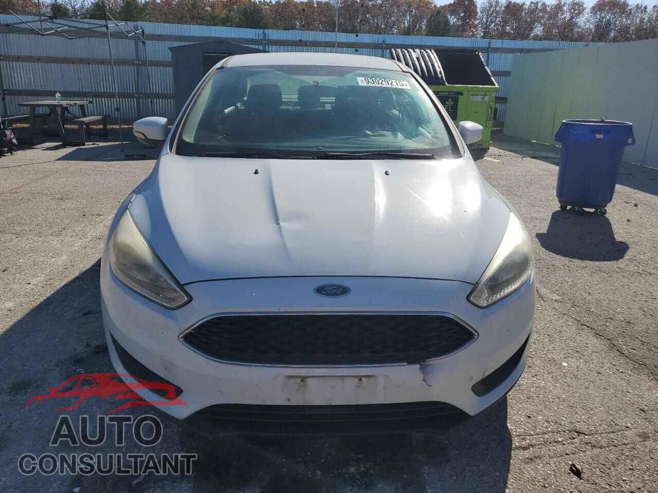 FORD FOCUS 2017 - 1FADP3F26HL309253