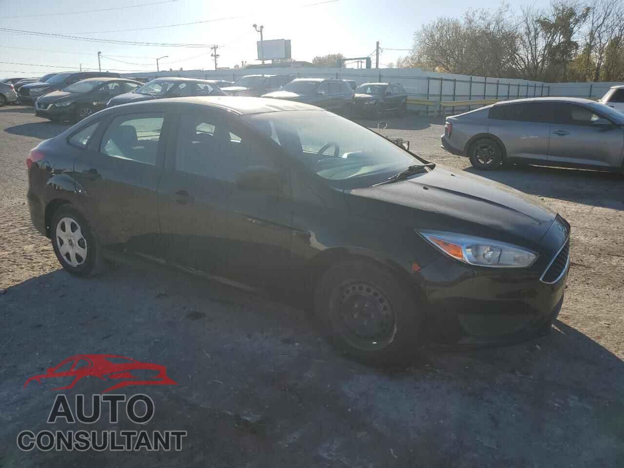 FORD FOCUS 2018 - 1FADP3E20JL322166