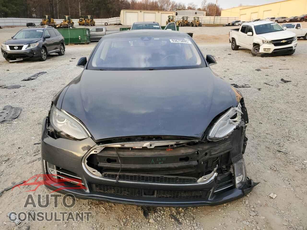 TESLA MODEL S 2014 - 5YJSA1H10EFP56946