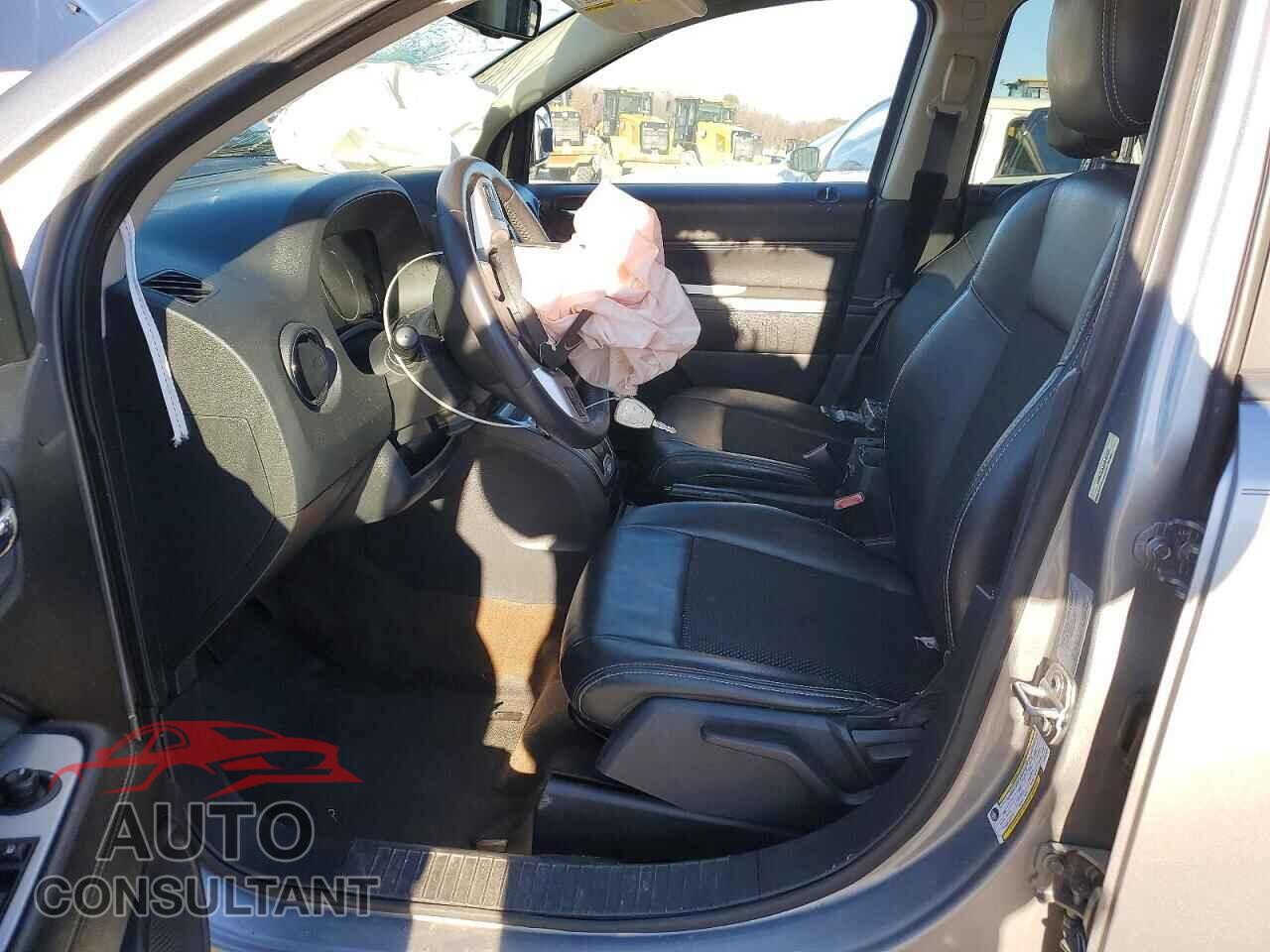 JEEP COMPASS 2017 - 1C4NJCEAXHD151521