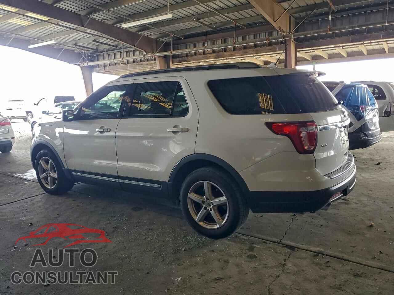 FORD EXPLORER 2018 - 1FM5K7D85JGA36263