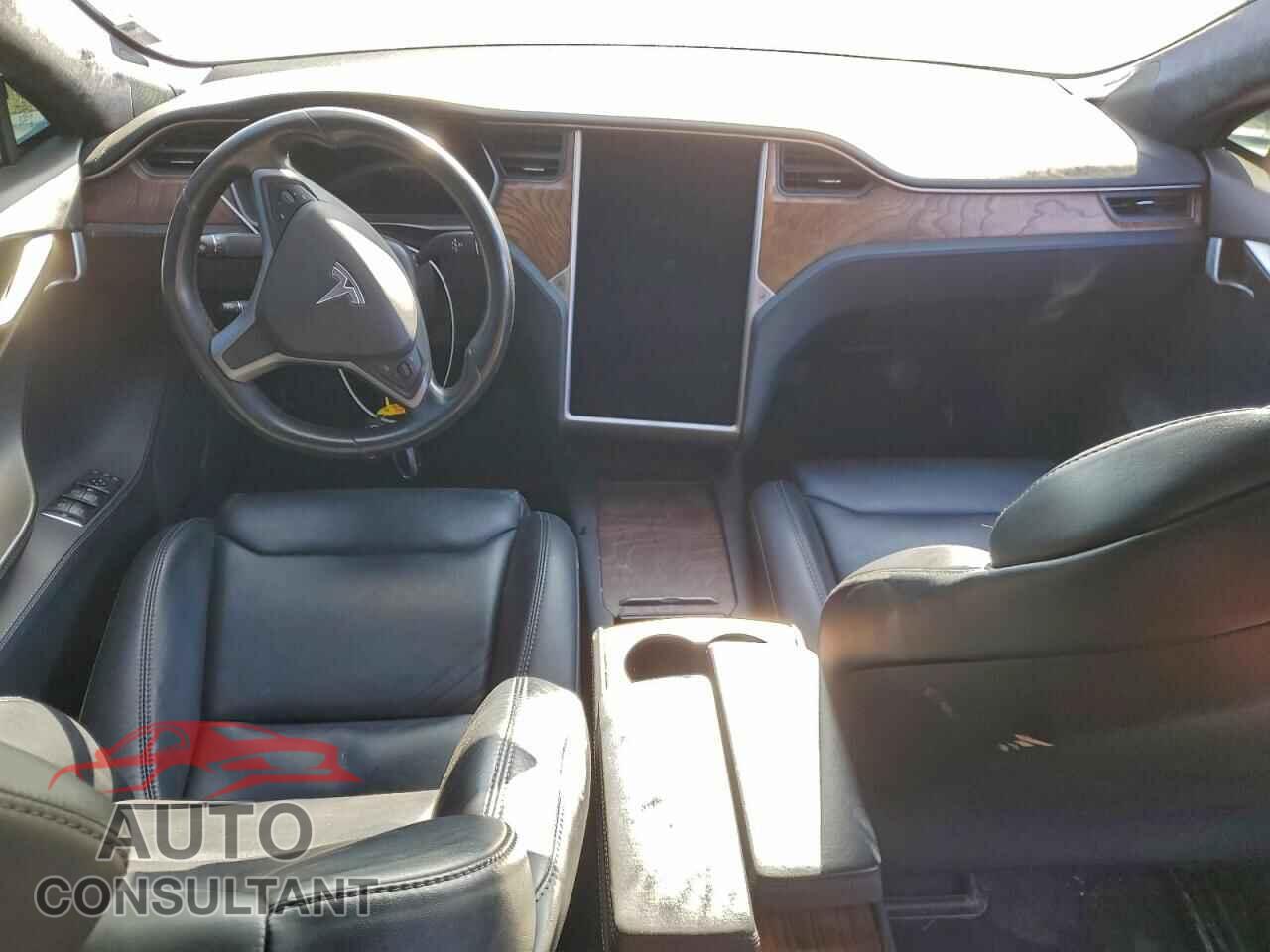 TESLA MODEL S 2019 - 5YJSA1E2XKF306875