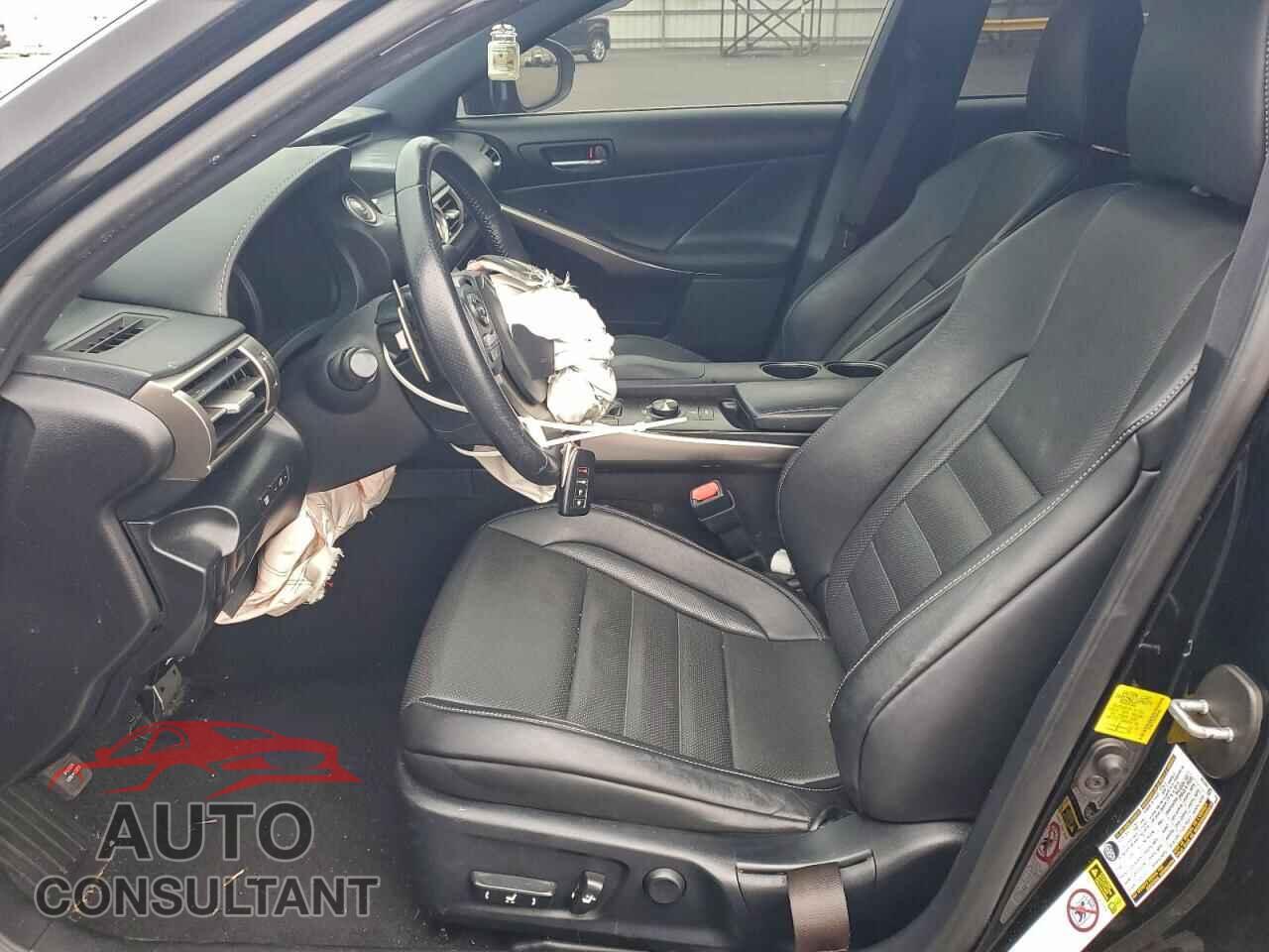 LEXUS IS 2015 - JTHBF1D28F5049305