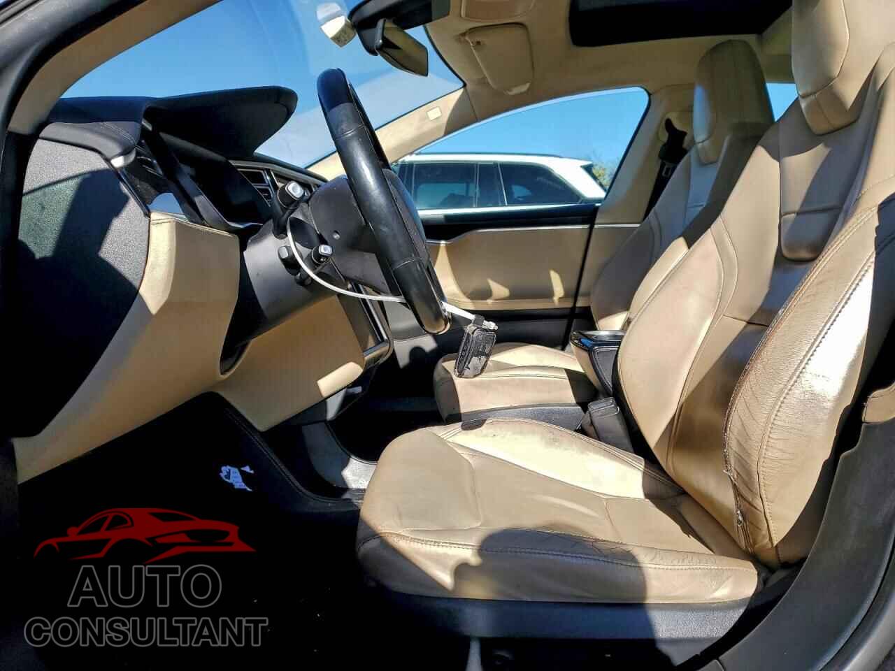 TESLA MODEL S 2015 - 5YJSA1E26FF118649