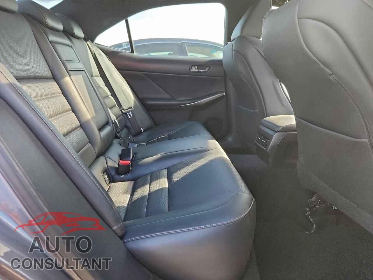 LEXUS IS 2015 - JTHBF1D23F5071714