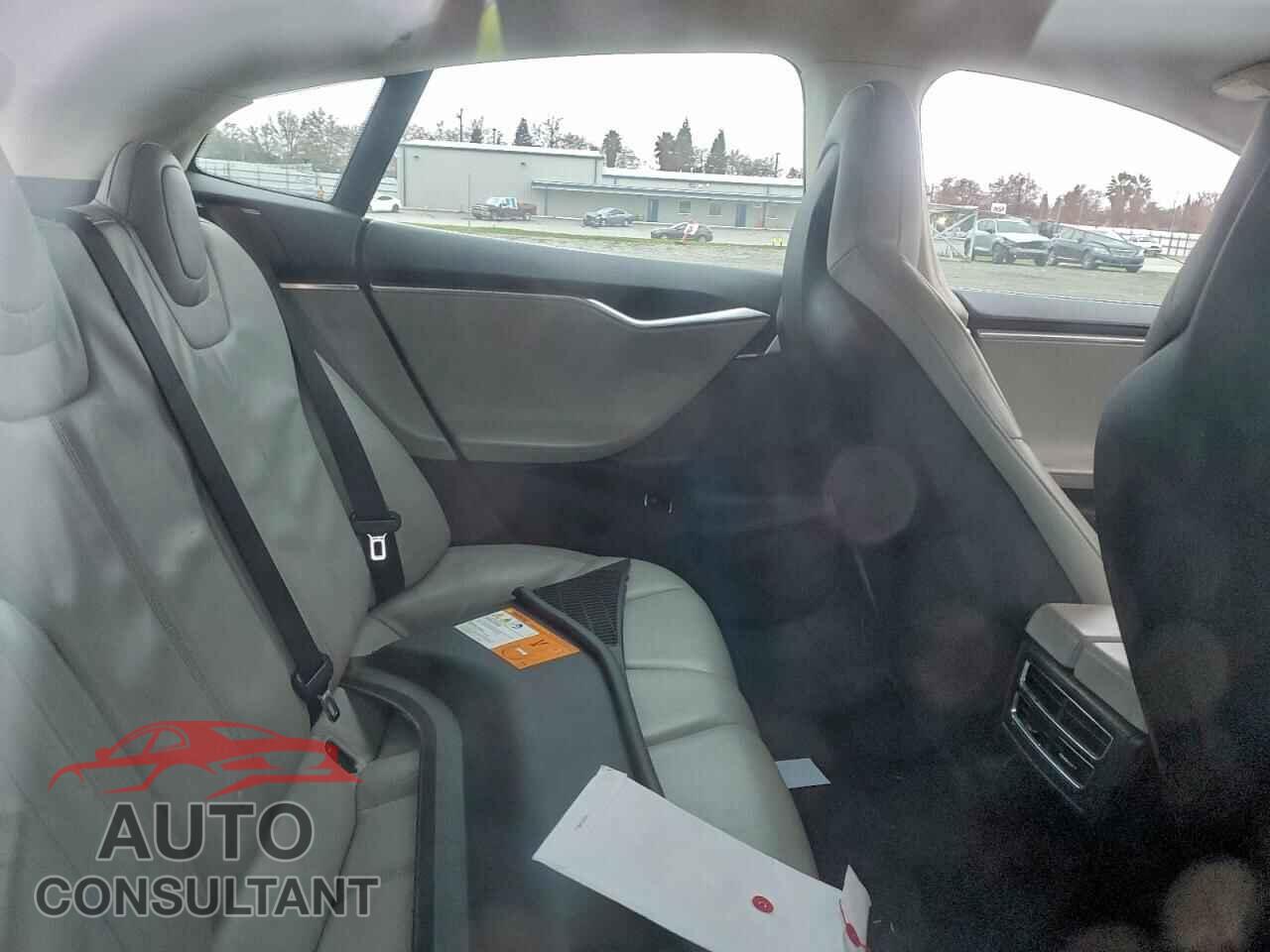TESLA MODEL S 2013 - 5YJSA1CG5DFP03623