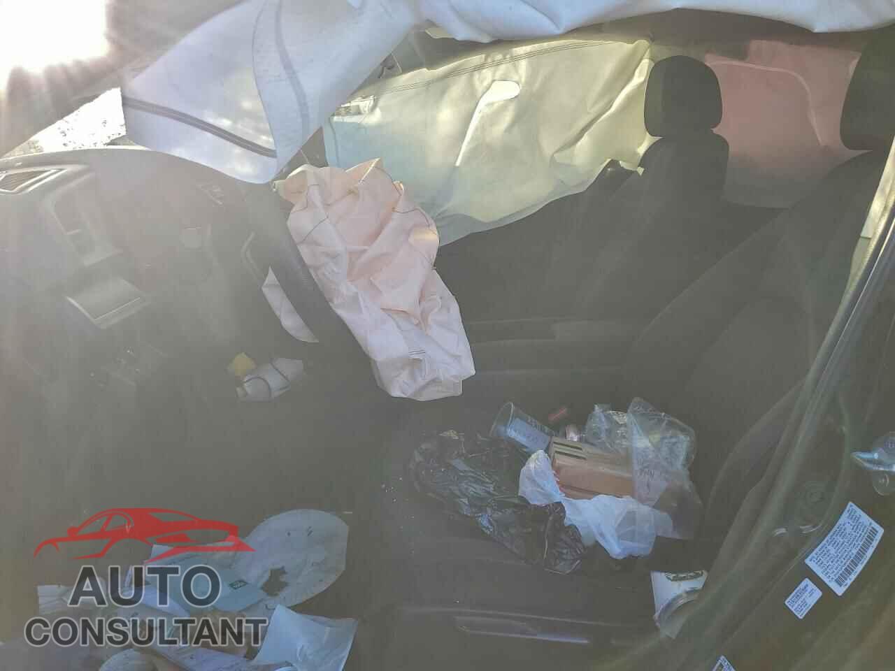 HONDA CIVIC 2019 - 2HGFC2F65KH560010