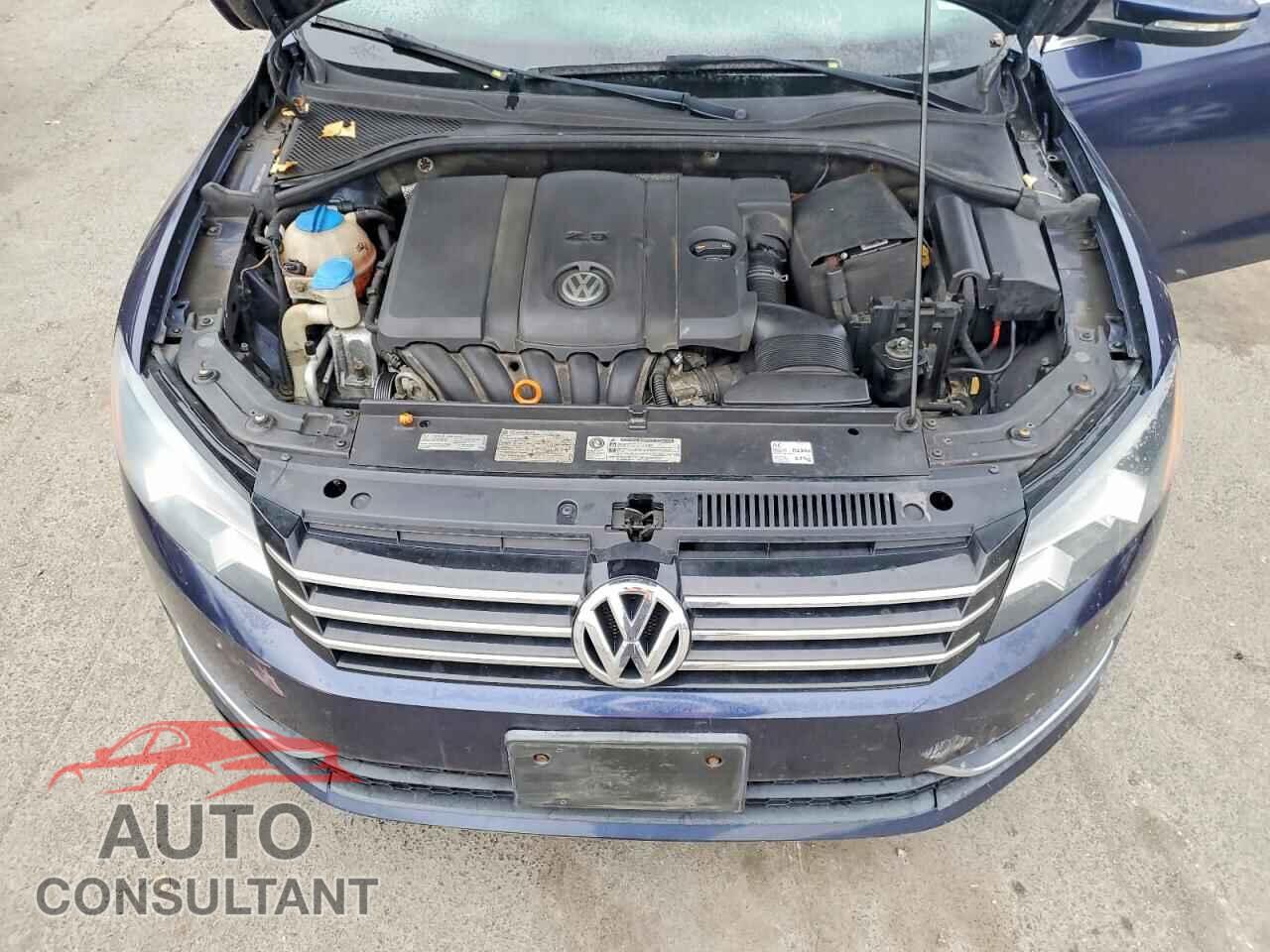 VOLKSWAGEN PASSAT 2012 - 1VWBP7A33CC102334