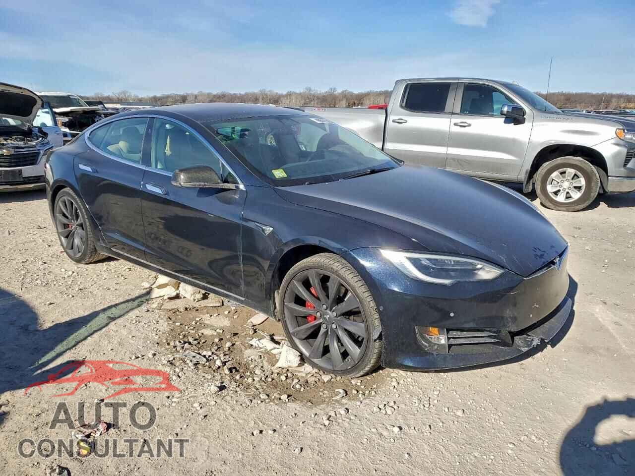 TESLA MODEL S 2017 - 5YJSA1E4XHF200789