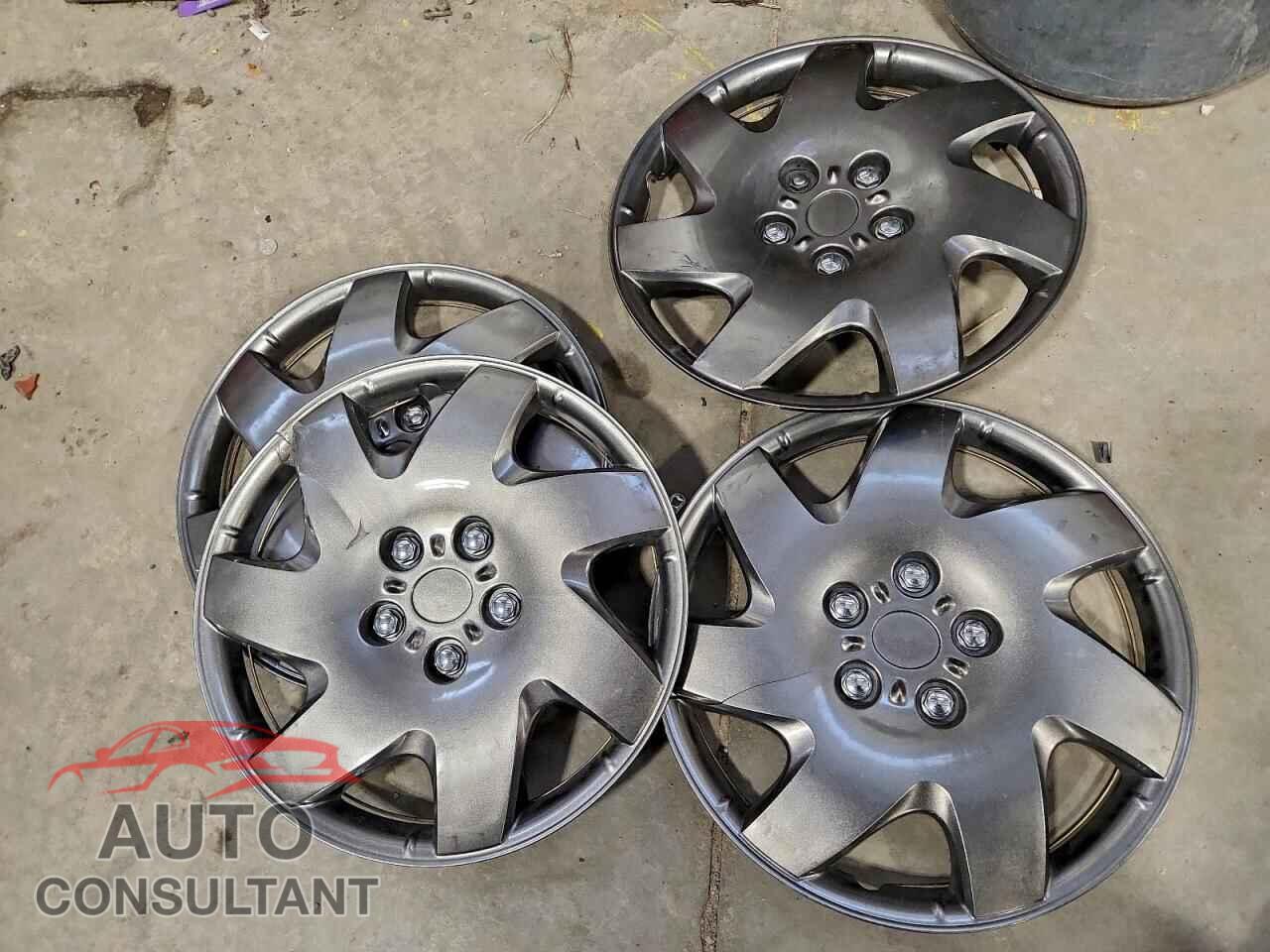 FORD FOCUS 2012 - 1FAHP3F25CL202382