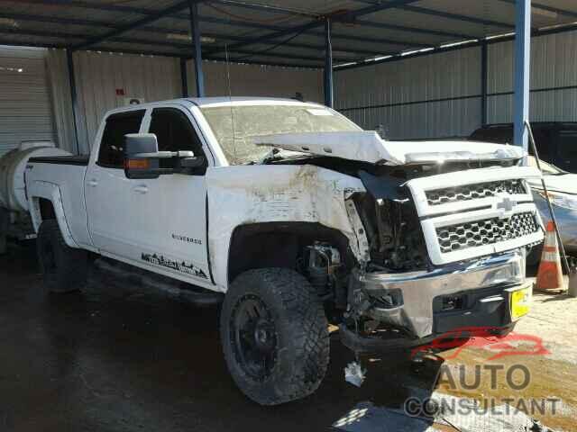 CHEVROLET SILVERADO 2015 - 3GCUKREC8FG528425