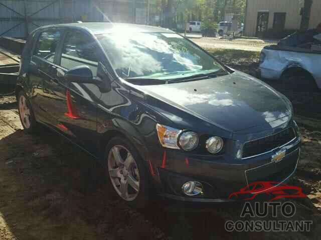 CHEVROLET SONIC 2016 - 1G1JE6SB6G4143523