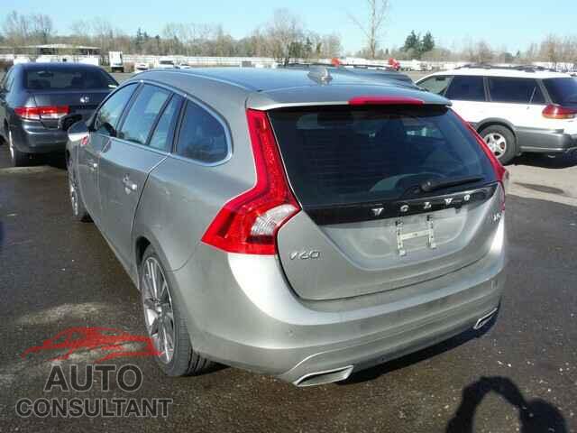 VOLVO V60 2015 - YV140MEM2F1241432