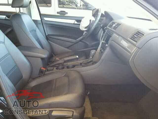 VOLKSWAGEN PASSAT 2015 - 1VWAT7A37FC101456