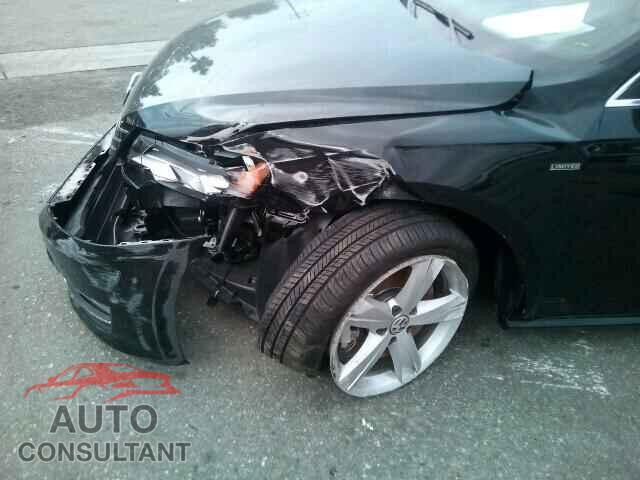 VOLKSWAGEN PASSAT 2015 - 1VWAT7A31FC100786