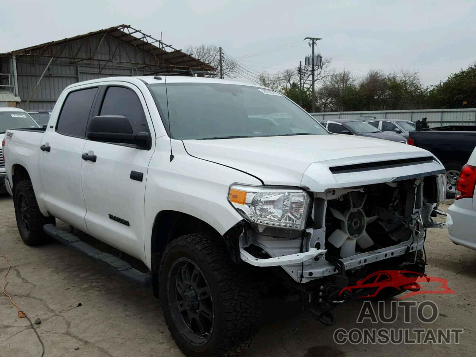 TOYOTA TUNDRA 2017 - 5TFDW5F16HX618424