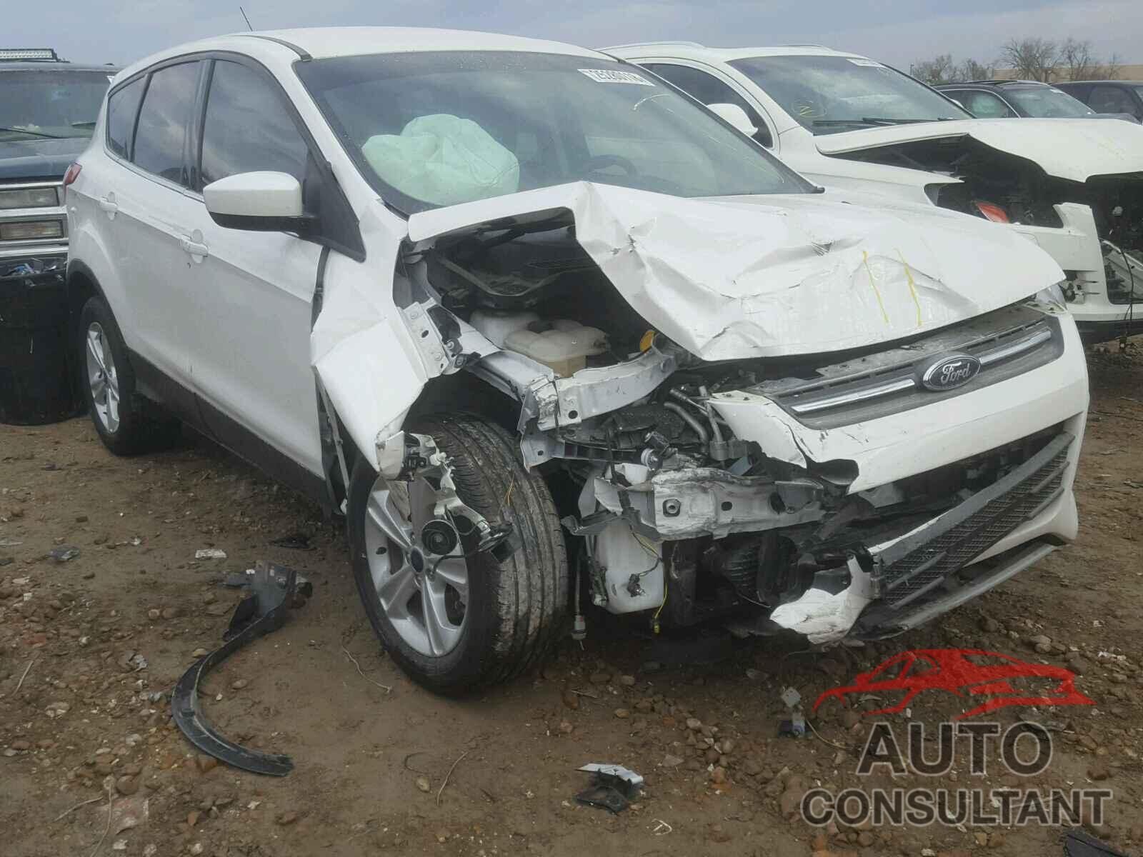 FORD ESCAPE 2015 - 1FMCU9GX1FUB30083