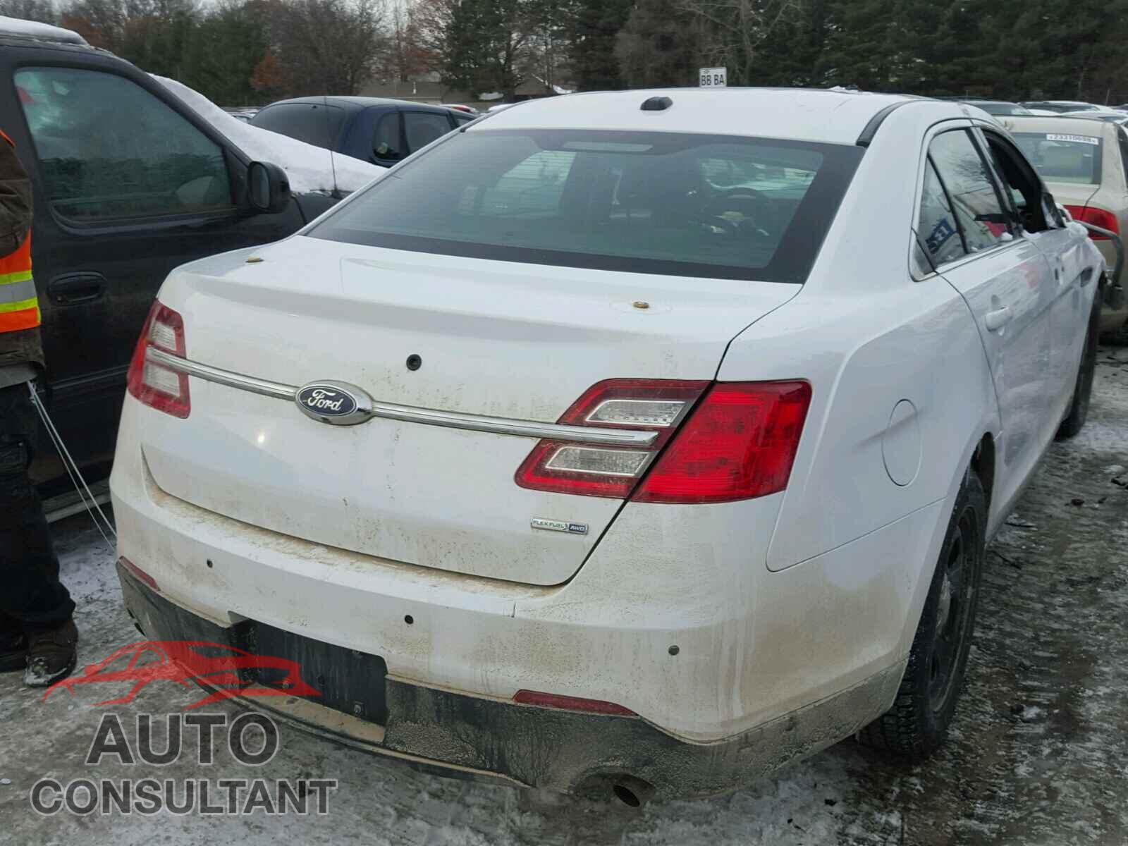 FORD TAURUS 2016 - 1FAHP2MK2GG132335